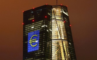 ECB để ngỏ về việc gia tăng kích thích kinh tế