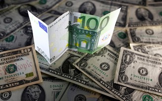 USD sẽ ngang giá EUR vào tháng 3.2017
