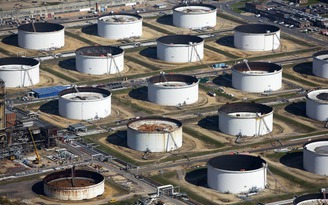 Thỏa thuận giảm sản lượng của OPEC không đủ để xả dầu tồn kho