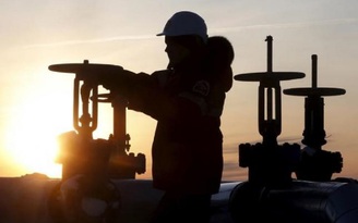 Giá dầu leo cao nhất 18 tháng nhờ OPEC