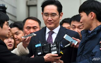 Samsung báo cáo lợi nhuận khủng giữa lúc 'thái tử' hầu tòa