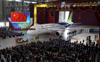 Máy bay 'Made in China' sắp cất cánh