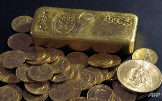 Nhu cầu vàng thế giới chạm đáy 8 năm