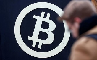 Bitcoin tăng giá mạnh sau tin nhà đầu tư 'gom' 344 triệu USD giá trị bitcoin