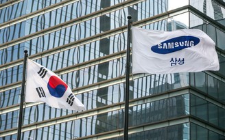 Lợi nhuận Samsung lao dốc 56% giữa căng thẳng thương mại