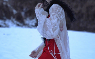 Cúc Tịnh Y, Kendall Jenner khiến fan “ná thở” khi tung bộ ảnh giữa trời tuyết trắng
