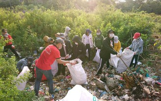 Ngày trái đất: Đại sứ Mỹ và các thủ lĩnh môi trường kêu gọi không rác nhựa