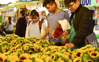 Du lịch đêm tẻ nhạt: Du khách ‘muốn được tiêu tiền’ ở Việt Nam
