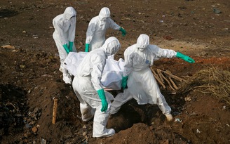 Ebola vẫn đủ sức giết người sau hơn một năm 'ngủ yên'