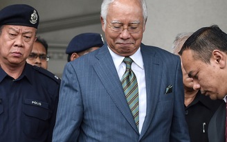 Cựu Thủ tướng Malaysia bị bắt và truy tố