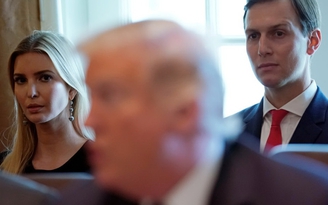 Ivanka Trump bị phát hiện dùng email cá nhân làm chuyện công