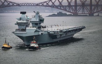 Hải quân Anh điều tra vụ rò rỉ, gây ngập nước trên tàu sân bay