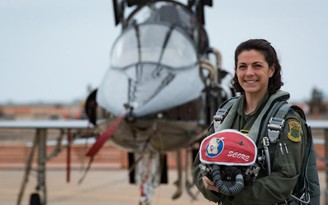 Không quân Mỹ hủy bỏ giới hạn chiều cao để thu hút thêm phi công nữ