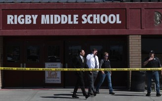 Học sinh lớp 6 nổ súng bắn 3 người trước khi bị giáo viên tước vũ khí