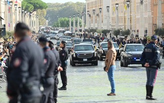 Đoàn xe 85 chiếc của Tổng thống Biden ở Rome trước thềm hội nghị khí hậu COP26