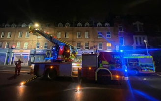 Nhà hàng Việt ở London bị cháy trụi