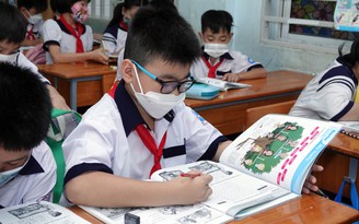 Tài liệu dạy tiếng Anh của Việt Nam ‘quá tham vọng’: Còn gì khác nữa?