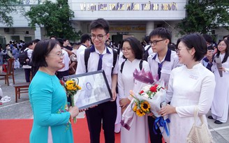 Robot có thể trở thành giáo viên nhưng điều gì không thể thay thế được nhà giáo? Robot có thể trở thành giáo viên nhưng điều gì không thể thay thế được nhà giáo?