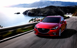 800 triệu đồng, mua Mazda3 mới hay BMW 320i đời 2010 ?