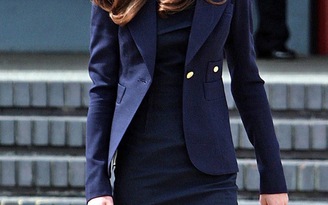 Mặc áo khoác blazer cực thanh lịch và sang trọng như nữ công tước xứ Cambridge - Kate Middleton