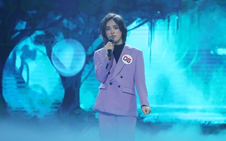 Hiện tượng mạng Trần Đức Bo khiến dàn nghệ sĩ ngỡ ngàng vì giọng hát thật