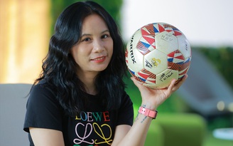 'Quả bóng vàng' Văn Thị Thanh: Từng muốn bỏ bóng đá để giữ gia đình