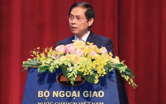 Bộ trưởng Ngoại giao nêu bốn vấn đề quan trọng trong đối ngoại địa phương