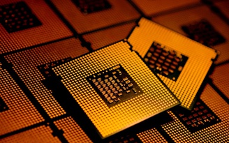 Thị phần CPU của AMD gia tăng dù thị trường ảm đạm
