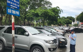 TP.HCM phạt nguội ô tô không trả phí đậu xe ở 20 tuyến đường