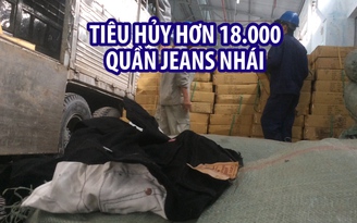 Chuyển giao tiêu hủy hơn 18.000 quần jeans nhái thương hiệu Levi’s Chuyển giao tiêu hủy hơn 18.000 quần jeans nhái thương hiệu Levi’s