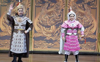 Phương Thanh và Đại Nghĩa gây ấn tượng trong đêm công diễn 'Thái hậu Dương Vân Nga'