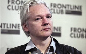 Anh tiêu tốn hơn 9 triệu bảng vì Julian Assange