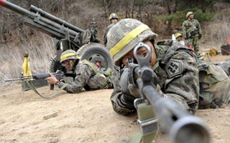 Hàn Quốc tăng mạnh chi tiêu quốc phòng để ứng phó Triều Tiên