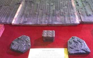 Bộ sưu tập sách đồng và mộc bản độc đáo thời Nguyễn