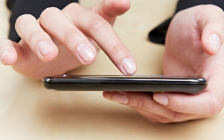 Người dùng smartphone xem 348 phim ‘nghèo’ mỗi năm?