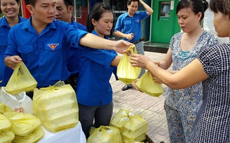 Ra quân chiến dịch tình nguyện Kỳ nghỉ hồng năm 2015