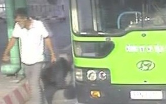 Bắt nghi phạm đâm trọng thương nhân viên xe buýt