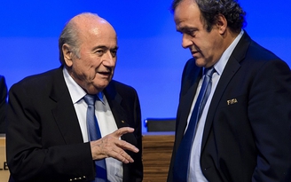 Platini đã nhận tiền để ủng hộ Blatter
