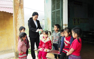 Người mẹ thứ hai của học trò nghèo vùng biên