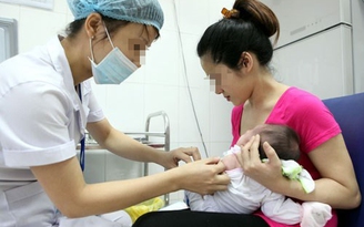 Cứu sống cháu bé bị sốc nặng do tiêm vắc xin ‘5 trong 1’