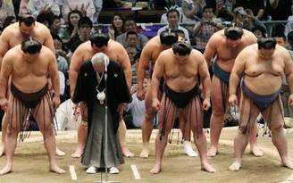 Mafia thao túng thể thao: Yakuza đem ngày tàn đến với sumo