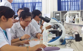 Trường ĐH khối ngành sức khỏe tuyển sinh không vượt quá 8.000