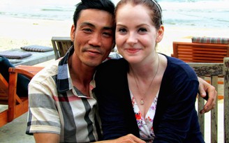 Chàng trai Đồng Hới yêu cô gái Ailen: Chuyện tình lãng mạn miền biển