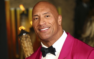 'The Rock' Dwayne Johnson thông báo dàn diễn viên đóng phim về cuộc đời mình