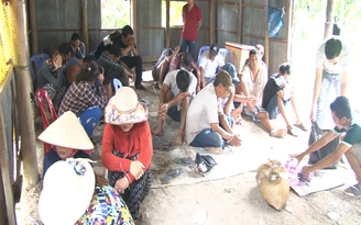 Kiên Giang: Triệt xóa ổ bạc trong ngôi nhà hoang, bắt giữ 24 người