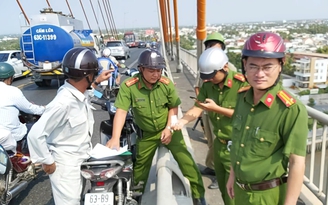 Tiền Giang: Người đàn ông nhảy cầu Rạch Miễu tự tử ngày 29 Tết