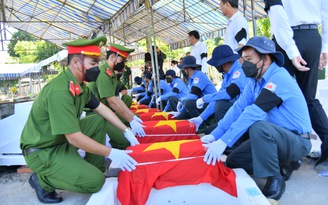 Kiên Giang: Truy điệu, an táng 20 hài cốt liệt sĩ hy sinh tại Campuchia