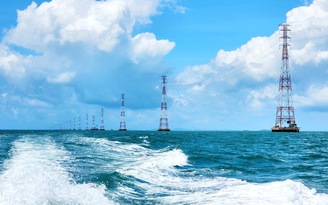 Đóng điện đường dây 220 kV vượt biển dài nhất Đông Nam Á ra Phú Quốc