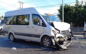 Tai nạn liên hoàn giữa 3 xe khách trên quốc lộ 1 ở Tiền Giang