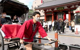'Đội quân' trai đẹp kéo xe chở du khách ở ngôi đền cổ xưa nhất Tokyo